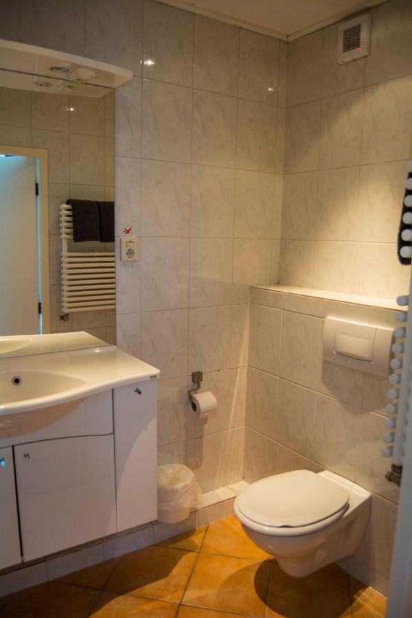 In De Witte Handt Midsland Luaran gambar